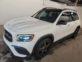 Mercedes-Benz GLB 4MATIC | AMG | KEYLESS | PANO | CARFAX, снимка 1