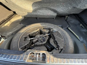 Volvo XC60 2.5 T5, снимка 17