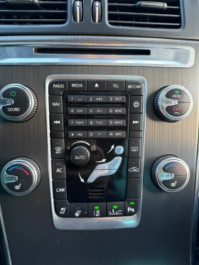 Volvo XC60 2.5 T5, снимка 12