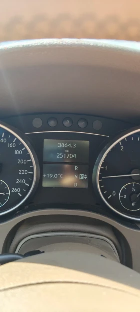 Обява за продажба на Mercedes-Benz ML 320 Джип  ~21 700 лв. - изображение 9