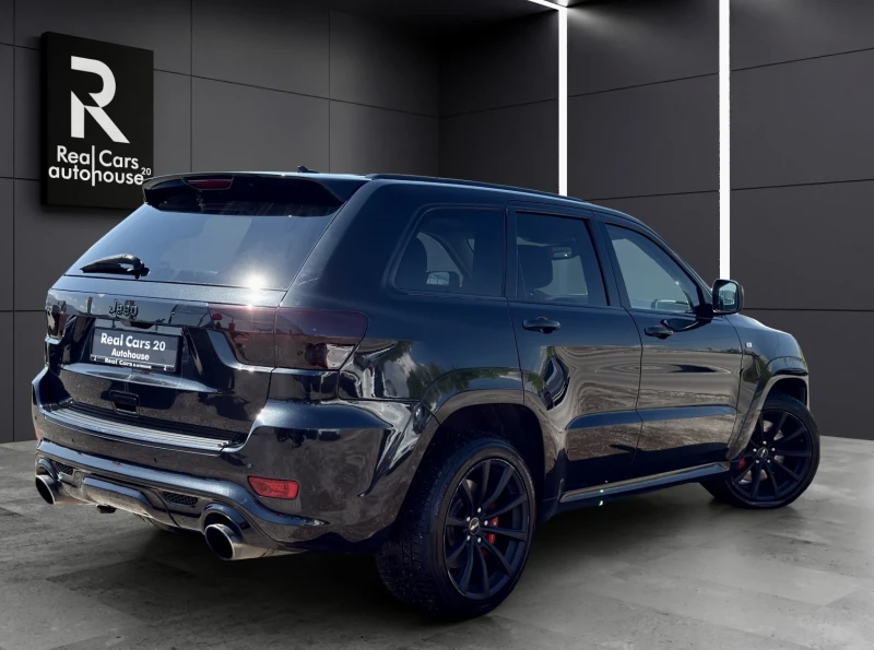 Jeep Grand cherokee SRT* LPG* DISTR* KEYLESS* PANO* K&N* BORLA* BREMBO, снимка 6 - Автомобили и джипове - 50189753