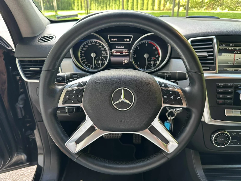 Mercedes-Benz ML 250 Full Led Sport-Пакет, снимка 13 - Автомобили и джипове - 52391696