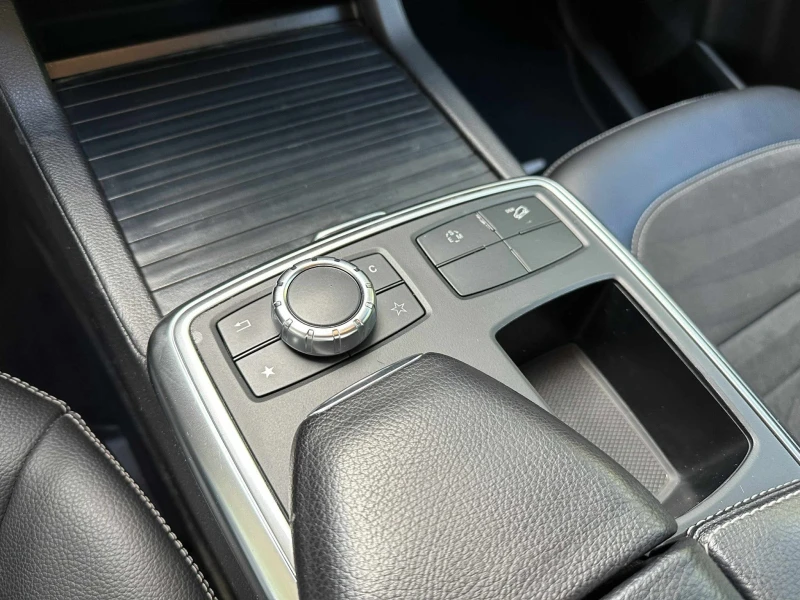 Mercedes-Benz ML 250 Full Led Sport-Пакет, снимка 14 - Автомобили и джипове - 52391696