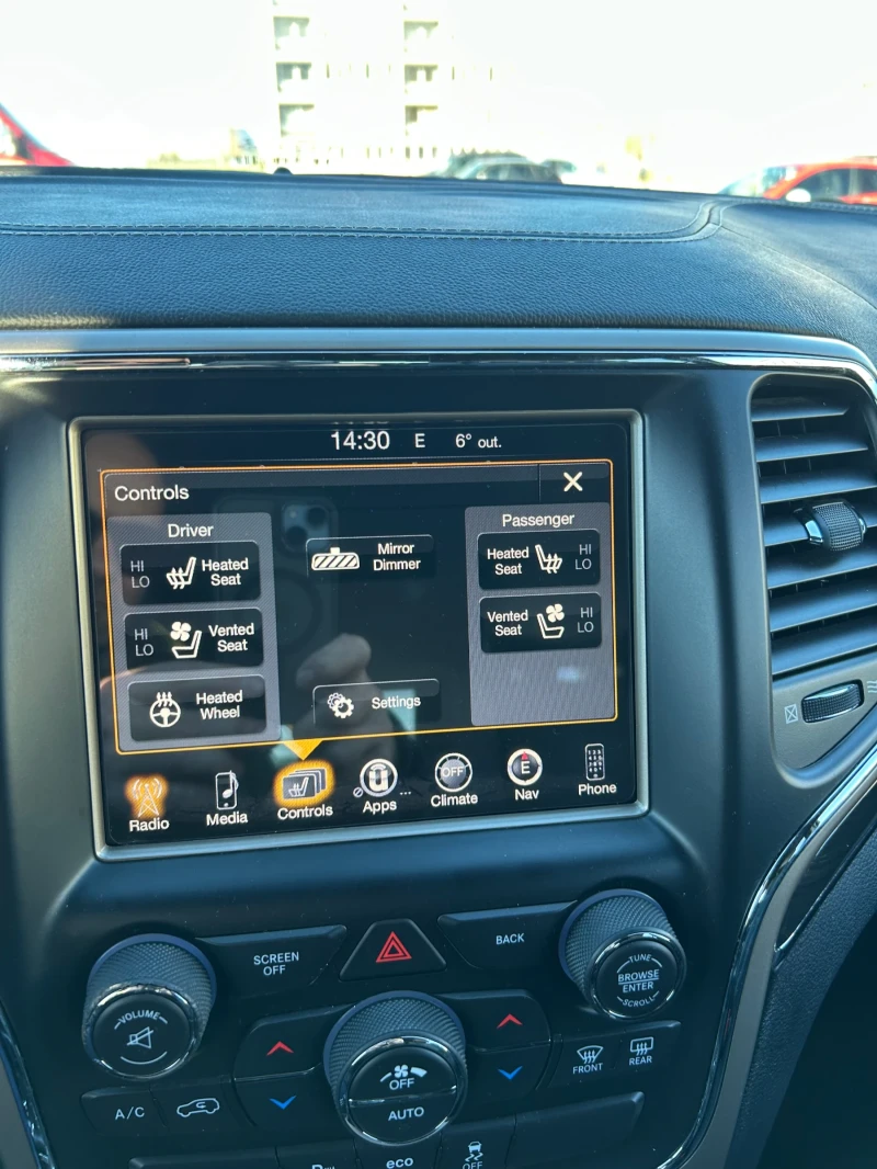 Jeep Grand cherokee Overland 3.6 ГАЗ, снимка 8 - Автомобили и джипове - 53060504