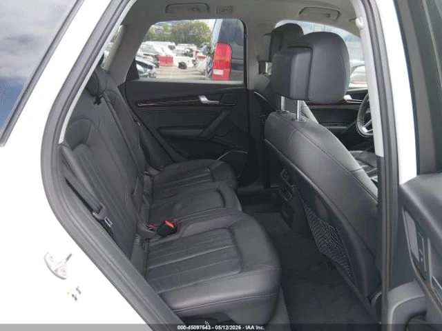 Audi Q5 2.0t Premium, снимка 8 - Автомобили и джипове - 55089482