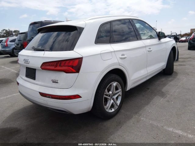 Audi Q5 2.0t Premium, снимка 4 - Автомобили и джипове - 55089482