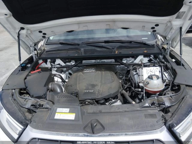 Audi Q5 2.0t Premium, снимка 10 - Автомобили и джипове - 55089482