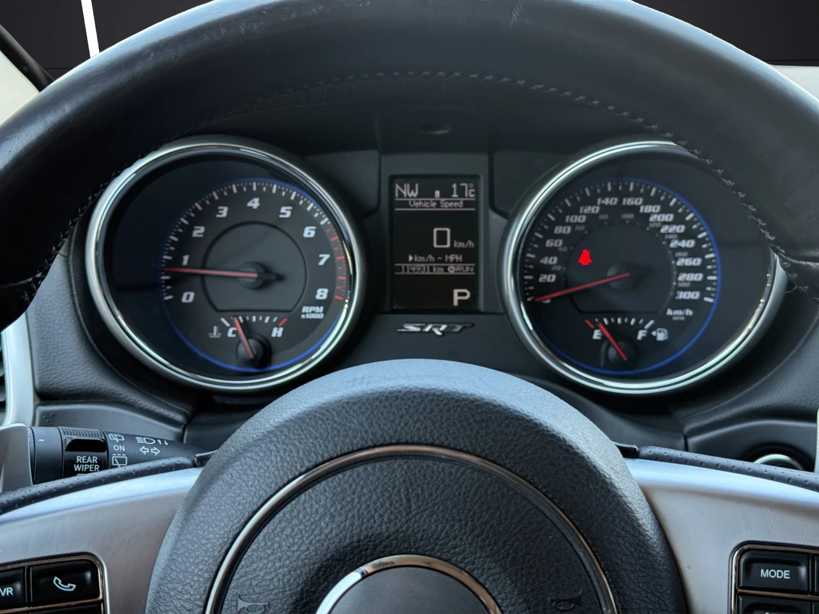 Jeep Grand cherokee SRT* LPG* DISTR* KEYLESS* PANO* K&N* BORLA* BREMBO - изображение 10