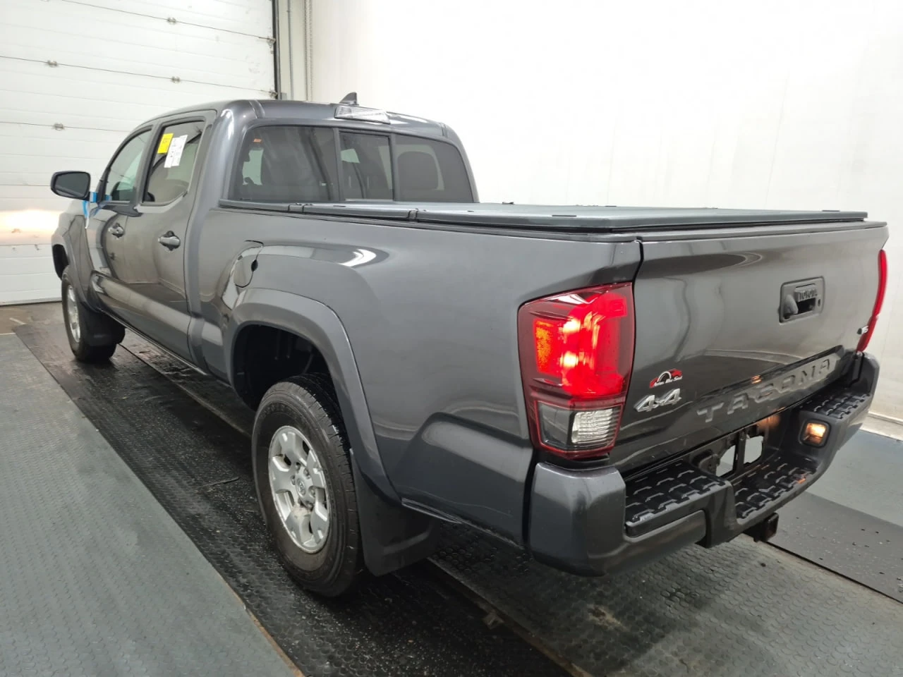 Toyota Tacoma CARFAX* АВТОФИНАНСИРАНЕ* БЕЗ ПЪРВОНАЧАЛНА ВНОСКА*  - изображение 2