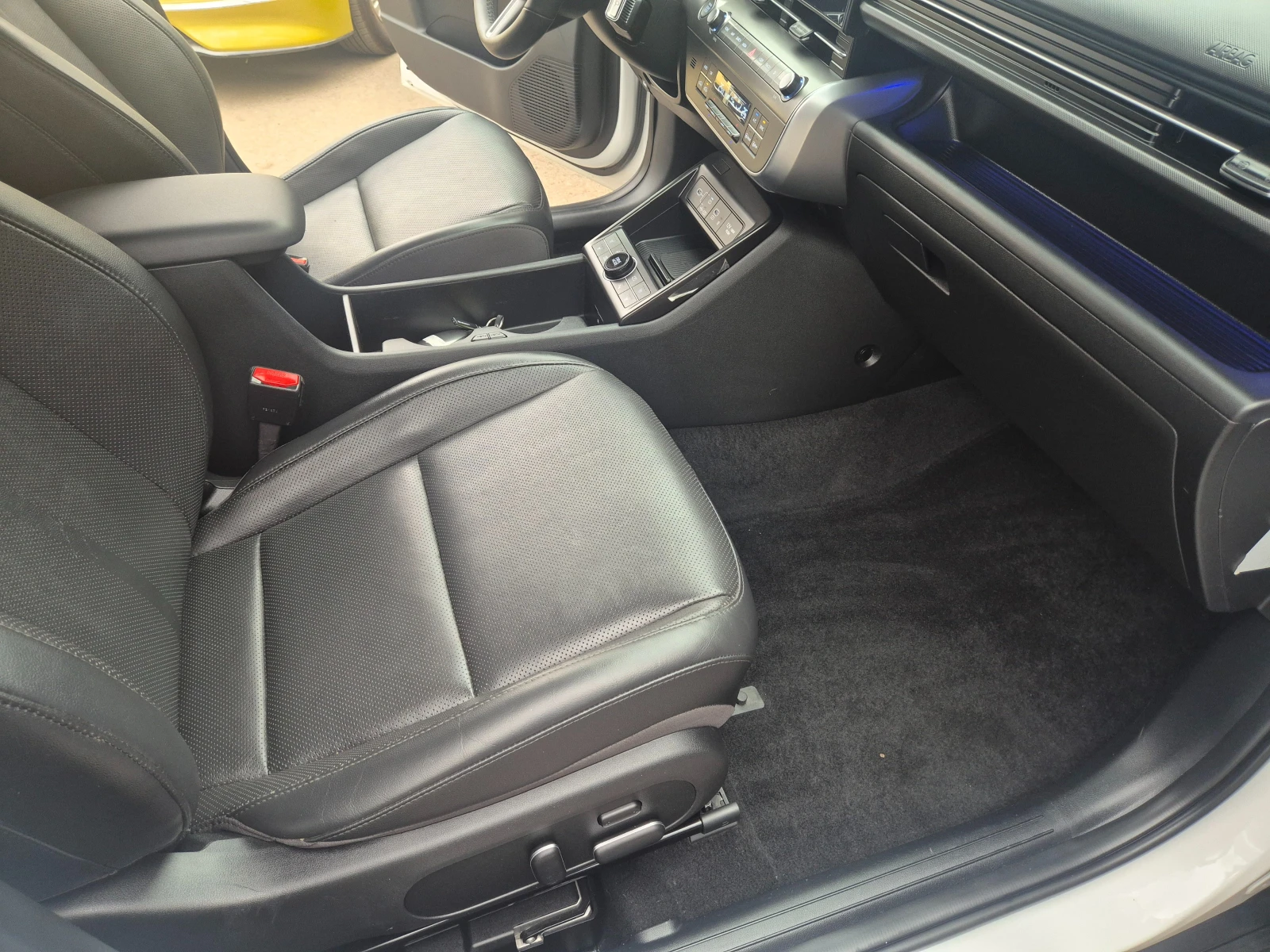 Hyundai Kona 1.6T 4х2 Premium/Inspiration Наличен в БГ, снимка 7 - Автомобили и джипове - 53915625