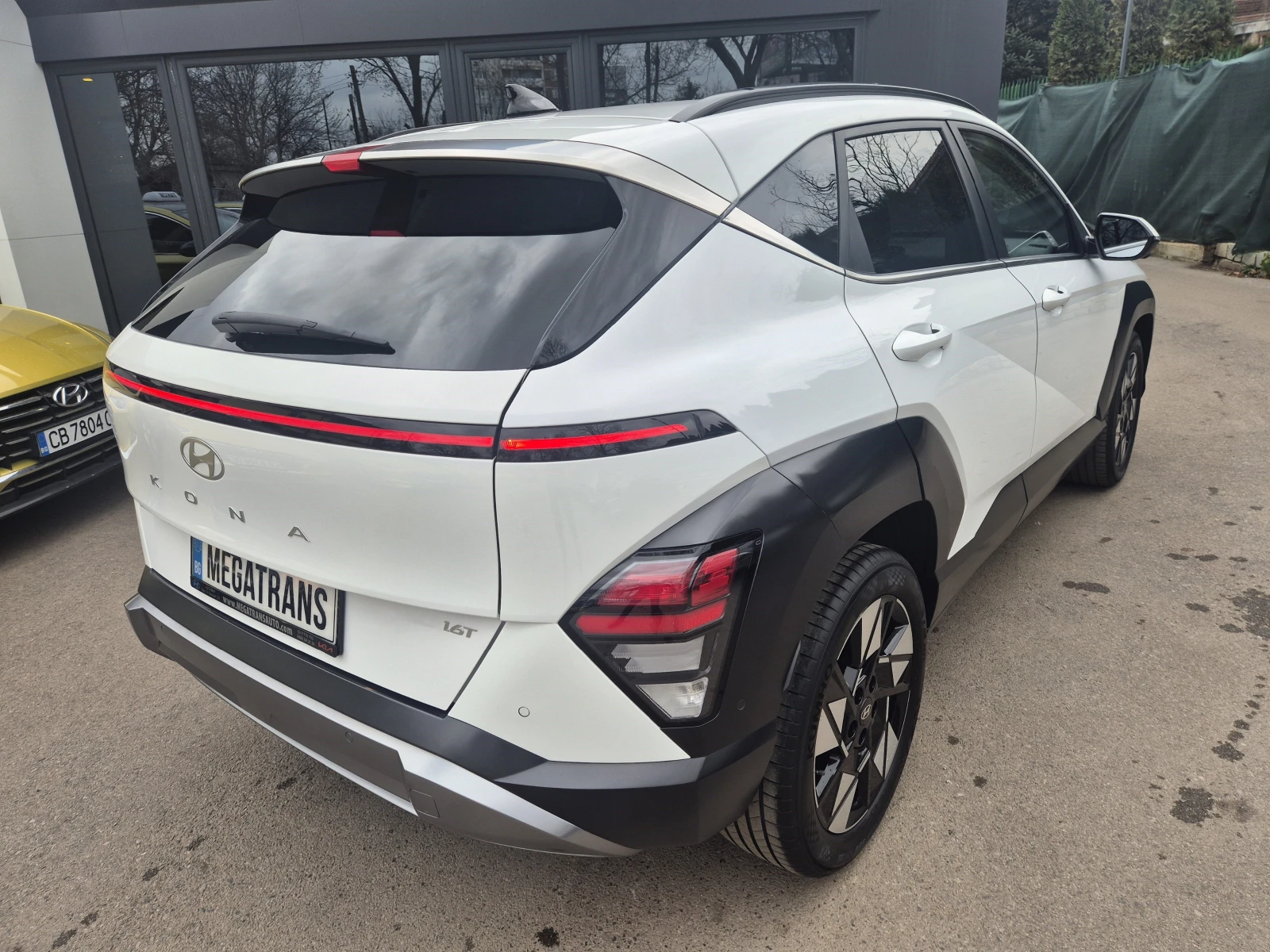 Hyundai Kona 1.6T 4х2 Premium/Inspiration Наличен в БГ, снимка 3 - Автомобили и джипове - 53915625