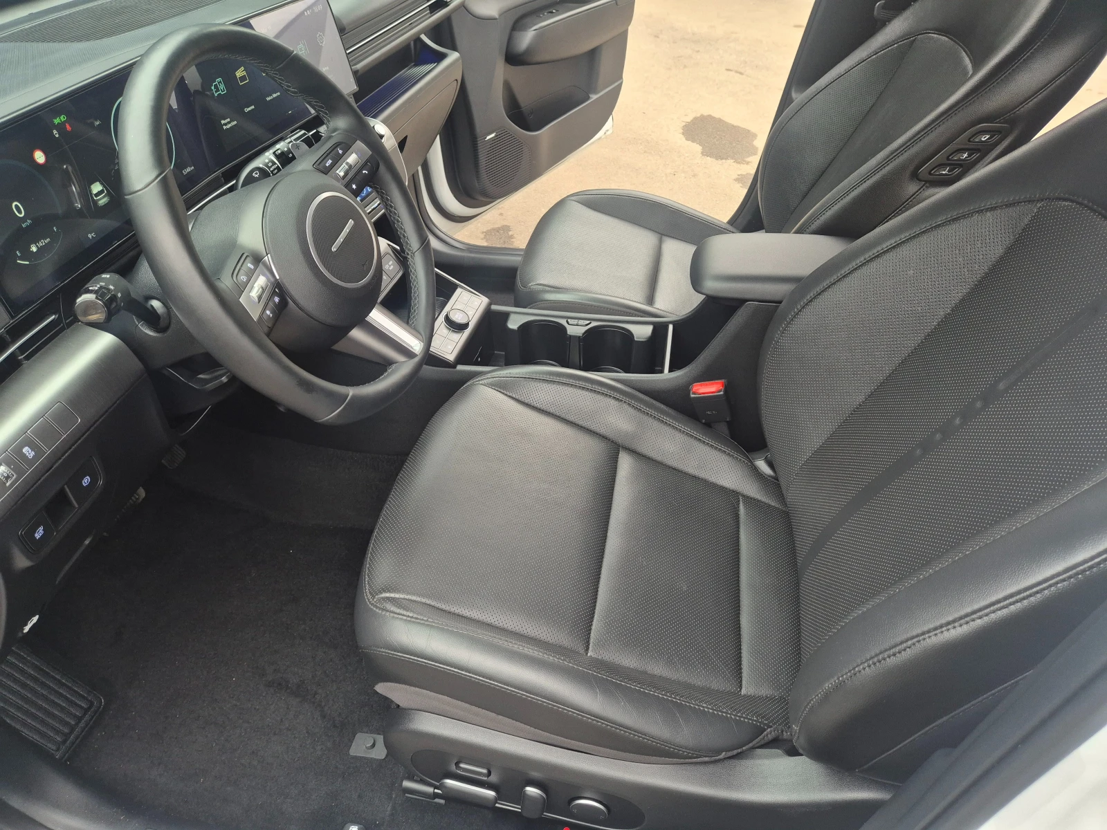 Hyundai Kona 1.6T 4х2 Premium/Inspiration Наличен в БГ, снимка 5 - Автомобили и джипове - 53915625