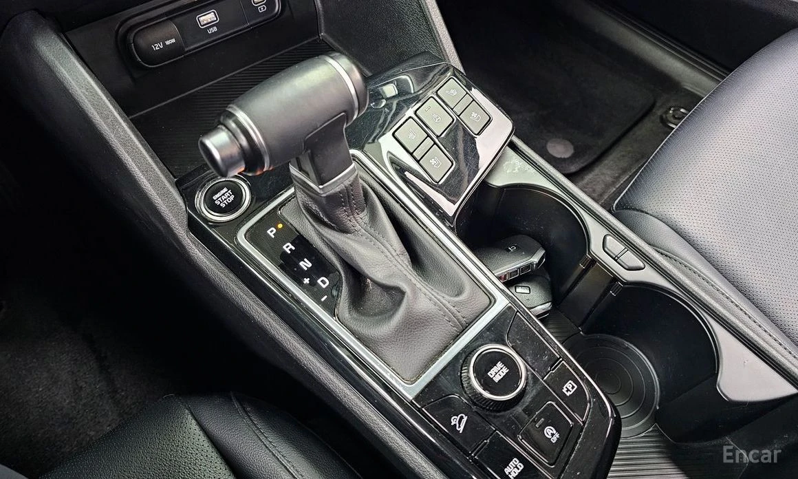 Kia Sportage, снимка 9 - Автомобили и джипове - 54119066