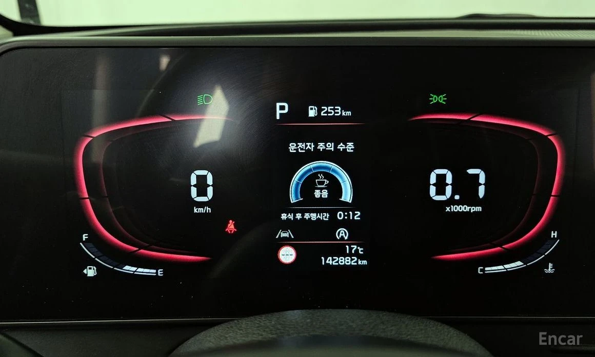 Kia Sportage, снимка 8 - Автомобили и джипове - 54119066