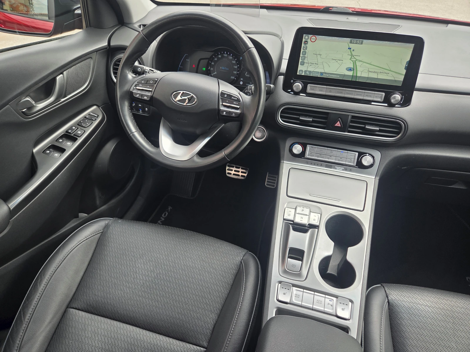 Hyundai Kona 64kWh/Premium/Head-Up/Термопомпа/Distronic/KRELL, снимка 13 - Автомобили и джипове - 54378565