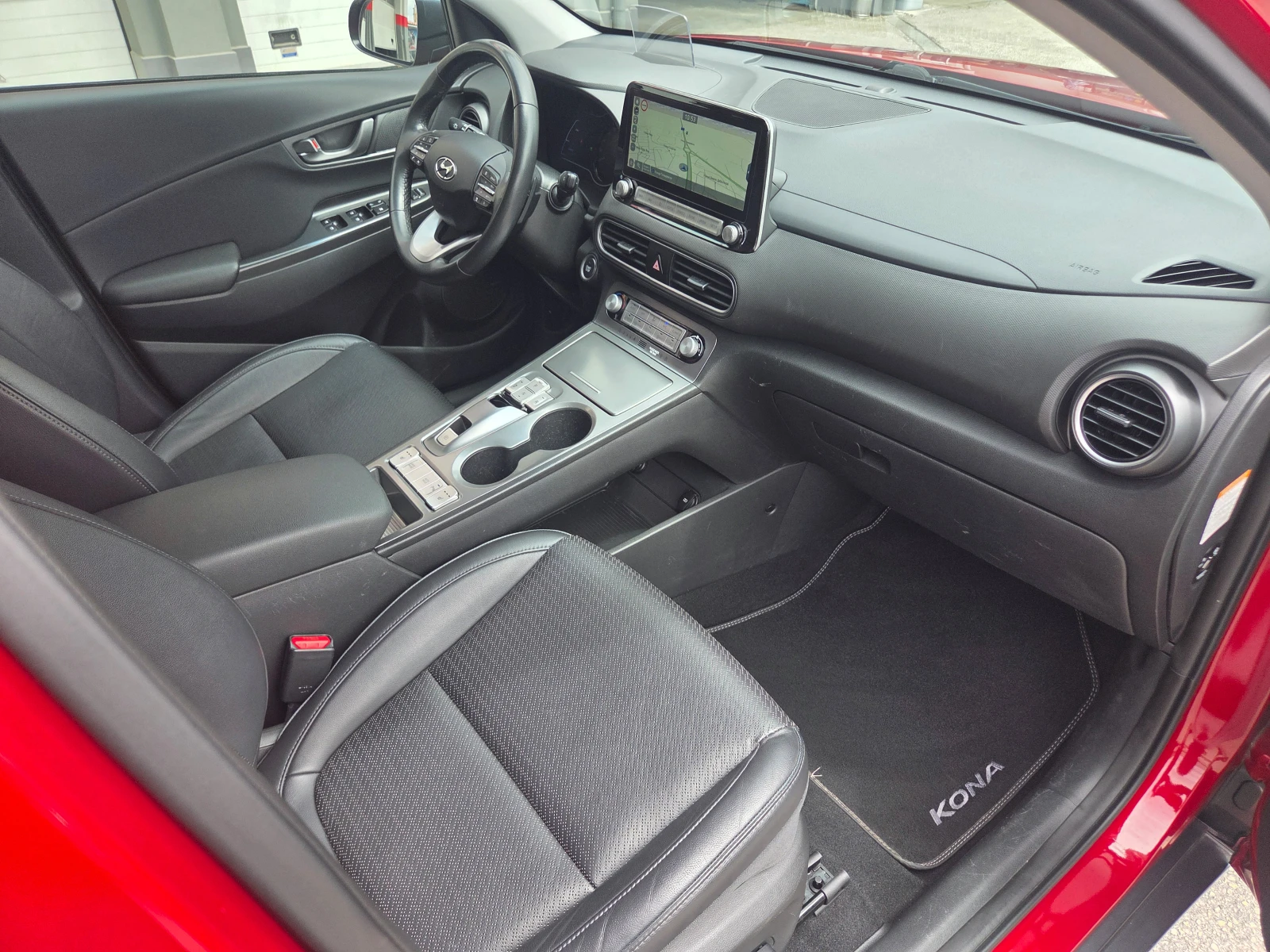 Hyundai Kona 64kWh/Premium/Head-Up/Термопомпа/Distronic/KRELL, снимка 14 - Автомобили и джипове - 54378565