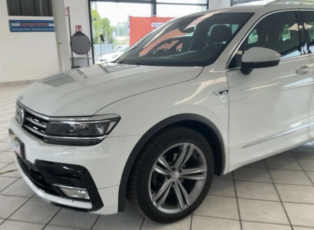 VW Tiguan R-LINE 4-MOTION DSG DIGITAL ОЧАКВАН ВНОС, снимка 2 - Автомобили и джипове - 54544945