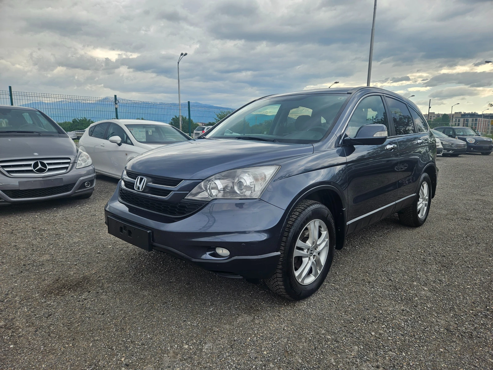 Honda Cr-v 2.2I-DTEC FACE НАВИ-4Х4-ПЕРФЕКТНА, снимка 2 - Автомобили и джипове - 54640583