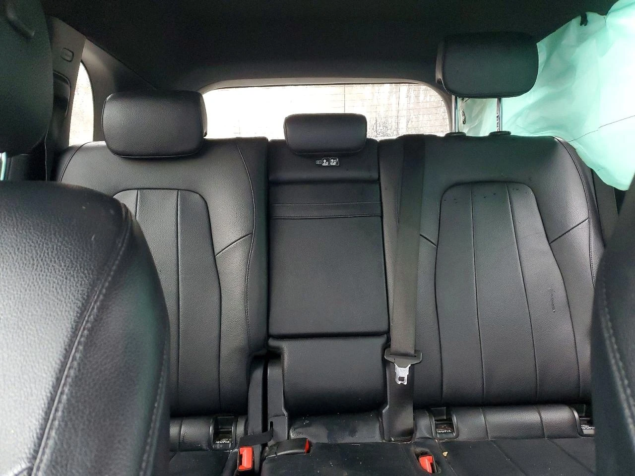 Mercedes-Benz GLB 2l 250 4Matic, снимка 10 - Автомобили и джипове - 54726460