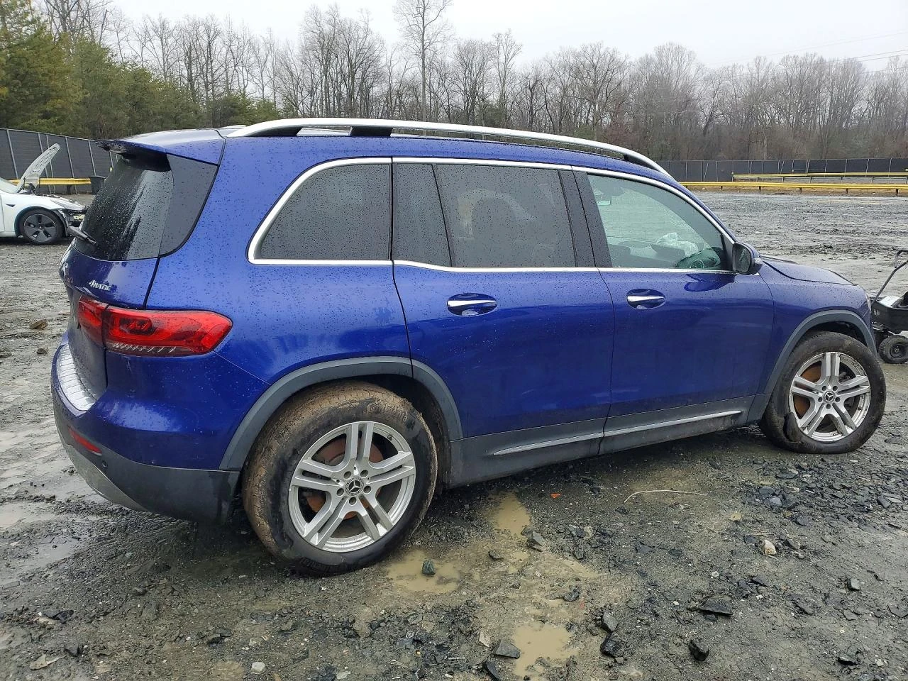 Mercedes-Benz GLB 2l 250 4Matic, снимка 3 - Автомобили и джипове - 54726460