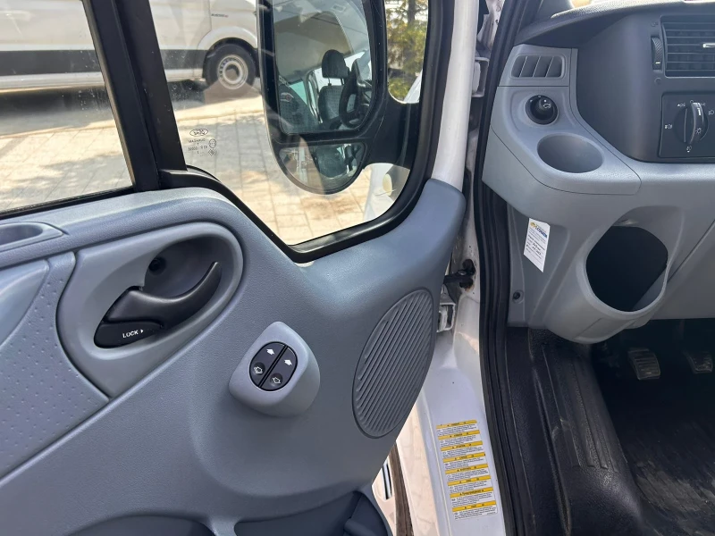 Ford Transit, снимка 14 - Бусове и автобуси - 49342297