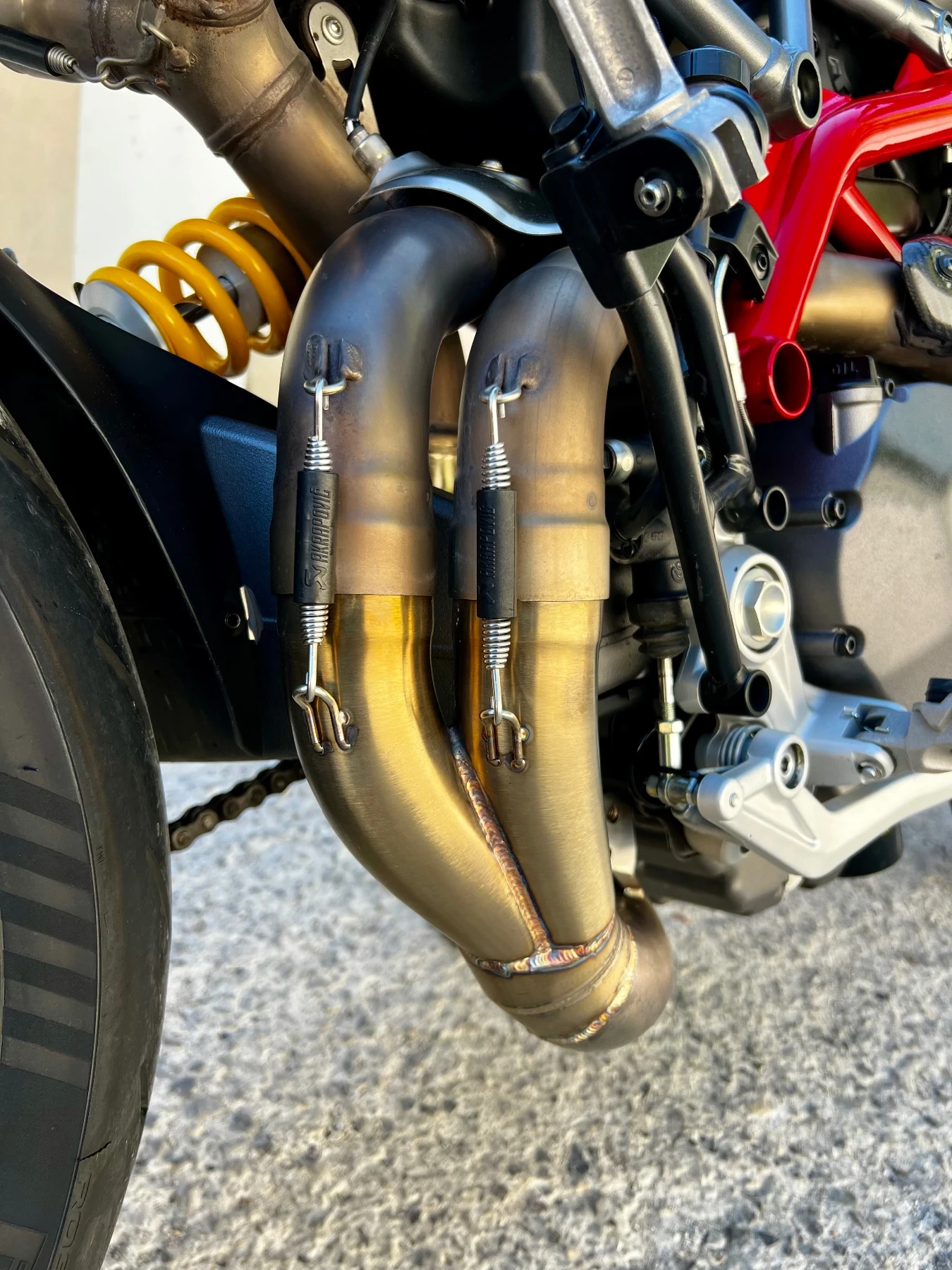Ducati Hypermotard  950 Zard MotoGP - изображение 10