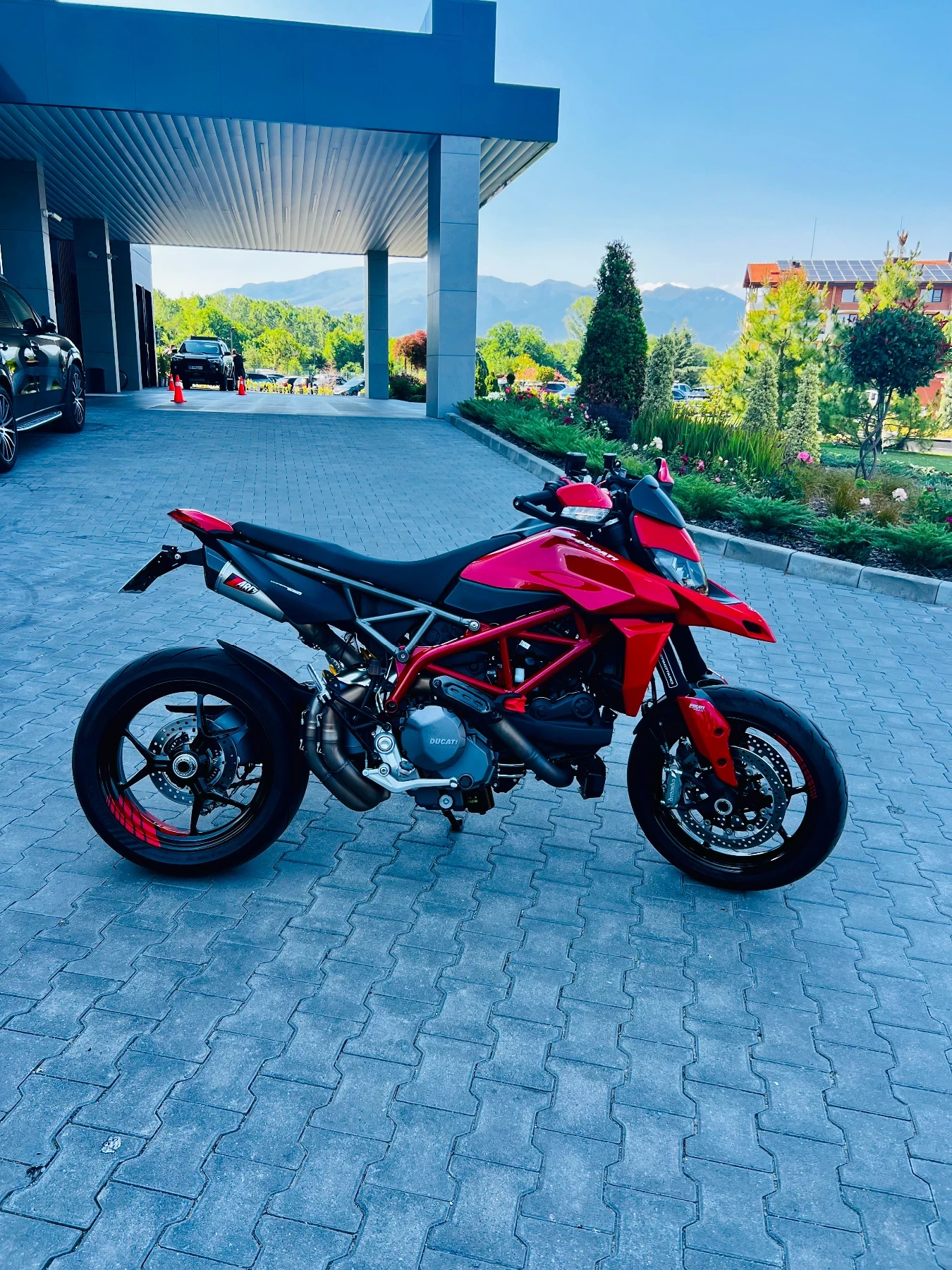 Ducati Hypermotard  950 Zard MotoGP - изображение 8