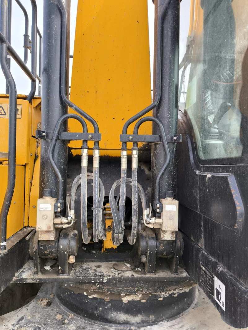 Багер JCB JS220LC, снимка 14 - Индустриална техника - 51590047