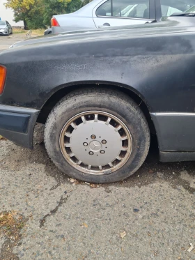 Mercedes-Benz 124, снимка 5