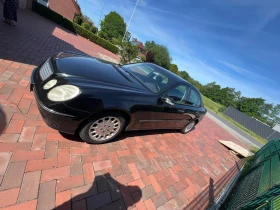 Mercedes-Benz E 220, снимка 2