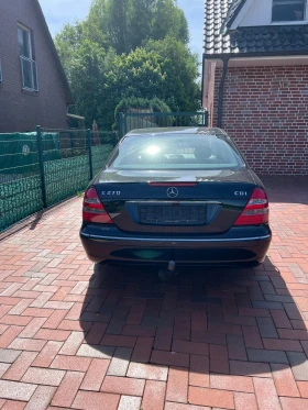 Mercedes-Benz E 220, снимка 5