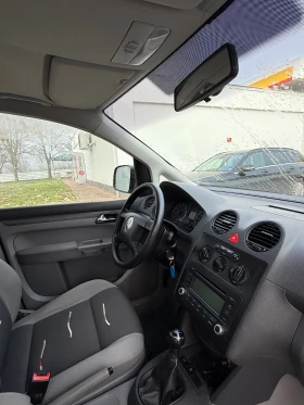VW Caddy ПЪТНИЧЕСКИ 7-МЕСТЕН БЕНЗИН-МЕТАН, снимка 9 - Автомобили и джипове - 53559743
