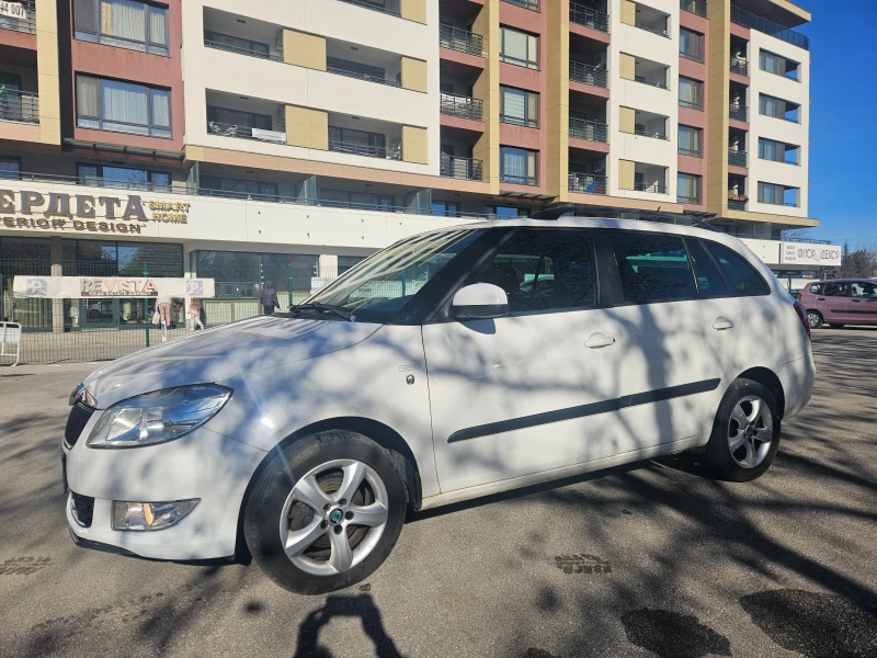 Skoda Fabia 1.6TDI 90кс., снимка 4 - Автомобили и джипове - 48085719