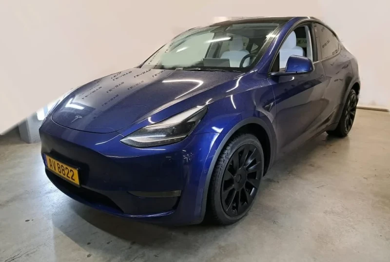 Tesla Model Y Long range Dual motor 4x4, снимка 1 - Автомобили и джипове - 48496183