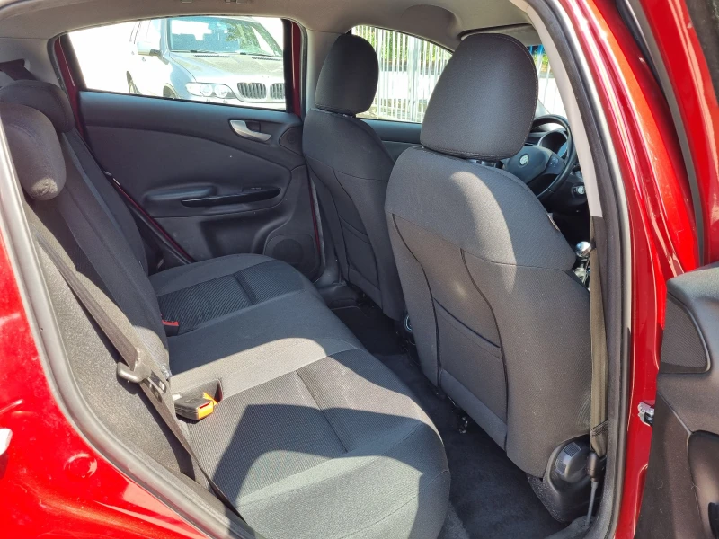Alfa Romeo Giulietta КАТО НОВA, снимка 13 - Автомобили и джипове - 51181659