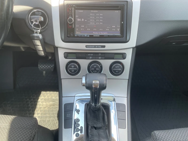 VW Passat 2.0 TDI, снимка 11 - Автомобили и джипове - 51406369
