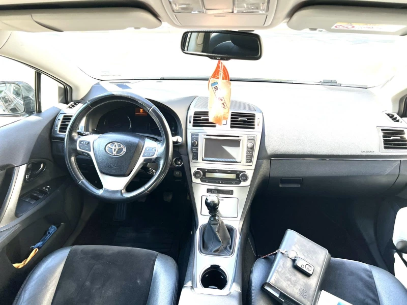 Toyota Avensis 2.0 D-4D, снимка 9 - Автомобили и джипове - 52453010