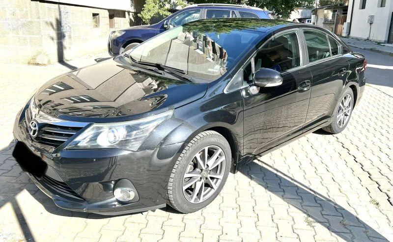 Toyota Avensis 2.0 D-4D, снимка 3 - Автомобили и джипове - 52453010