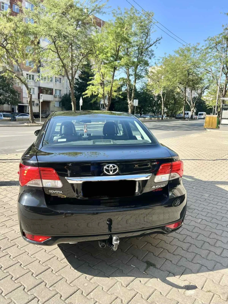 Toyota Avensis 2.0 D-4D, снимка 5 - Автомобили и джипове - 52453010