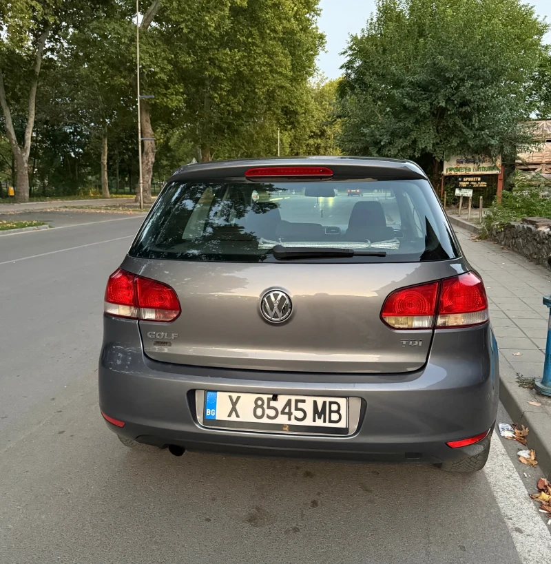 VW Golf 1.6TDI, снимка 3 - Автомобили и джипове - 52599615