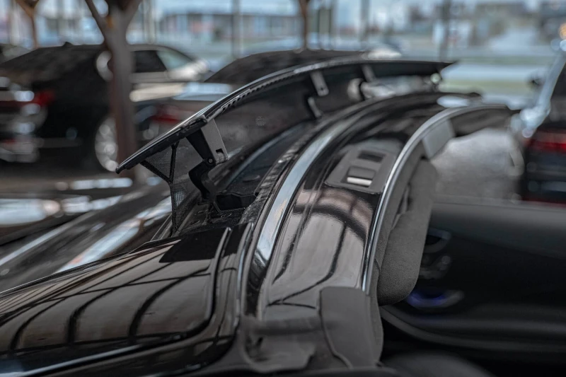 Mercedes-Benz S 63 AMG 4Matic/Swarovski/HuD/Burmester/AirMatic/Night Visi, снимка 10 - Автомобили и джипове - 52435999