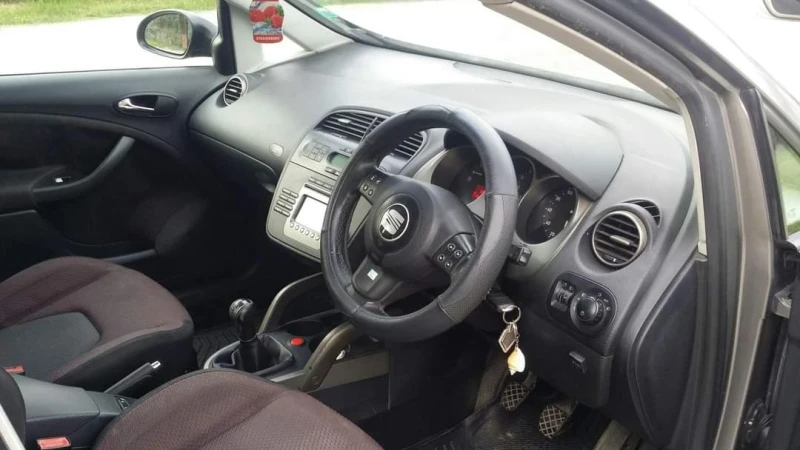 Seat Altea 1.6 , снимка 2 - Автомобили и джипове - 52656808