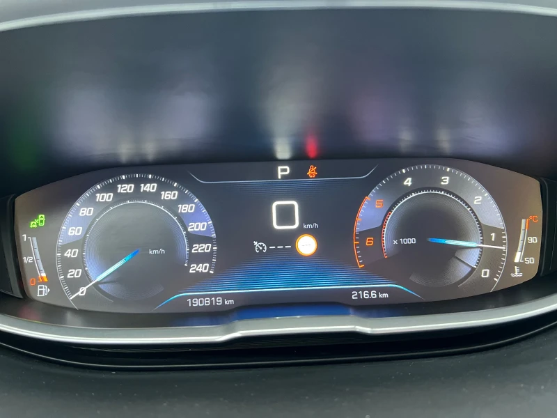 Peugeot 3008 2.0 GTL 180 ph, снимка 13 - Автомобили и джипове - 53470960