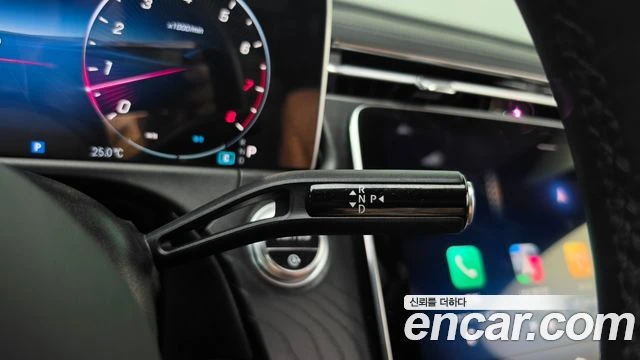 Mercedes-Benz E 200, снимка 9 - Автомобили и джипове - 56077573