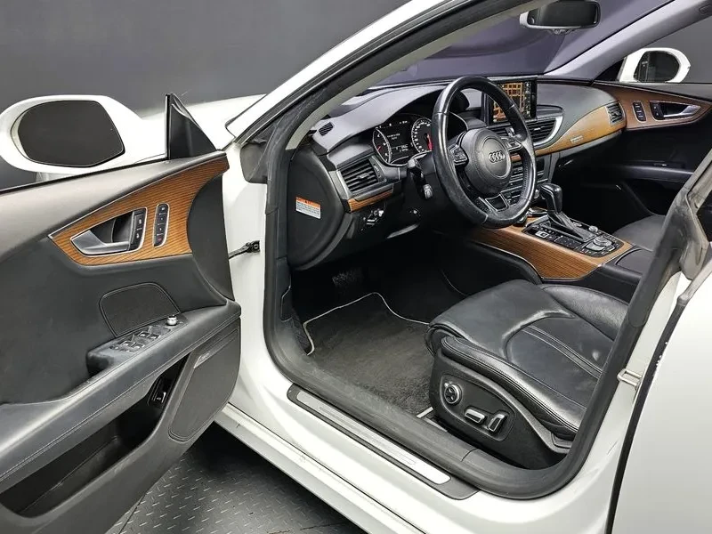 Audi A7 3.0 TDI Quattro - САМО 30% АВАНС, снимка 11 - Автомобили и джипове - 56158760