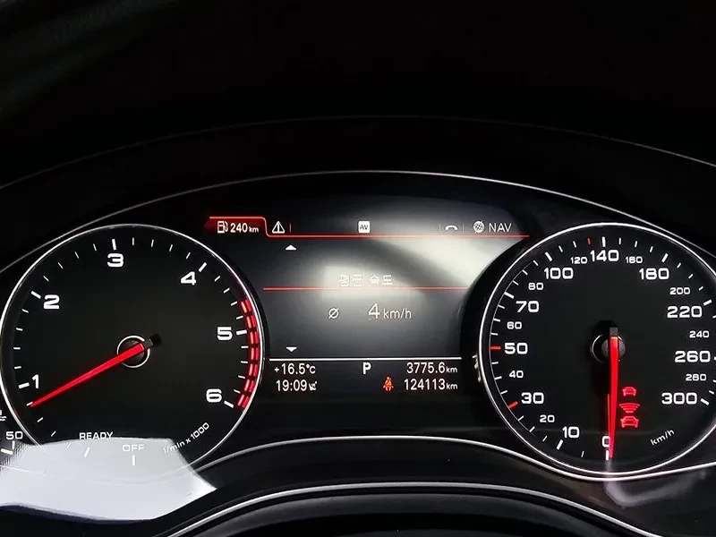 Audi A7 3.0 TDI Quattro - САМО 30% АВАНС, снимка 8 - Автомобили и джипове - 56158760