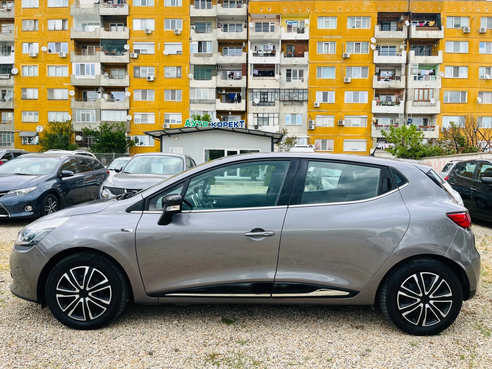 Renault Clio 1.2i BI-FUEL КАТО НОВА - изображение 8