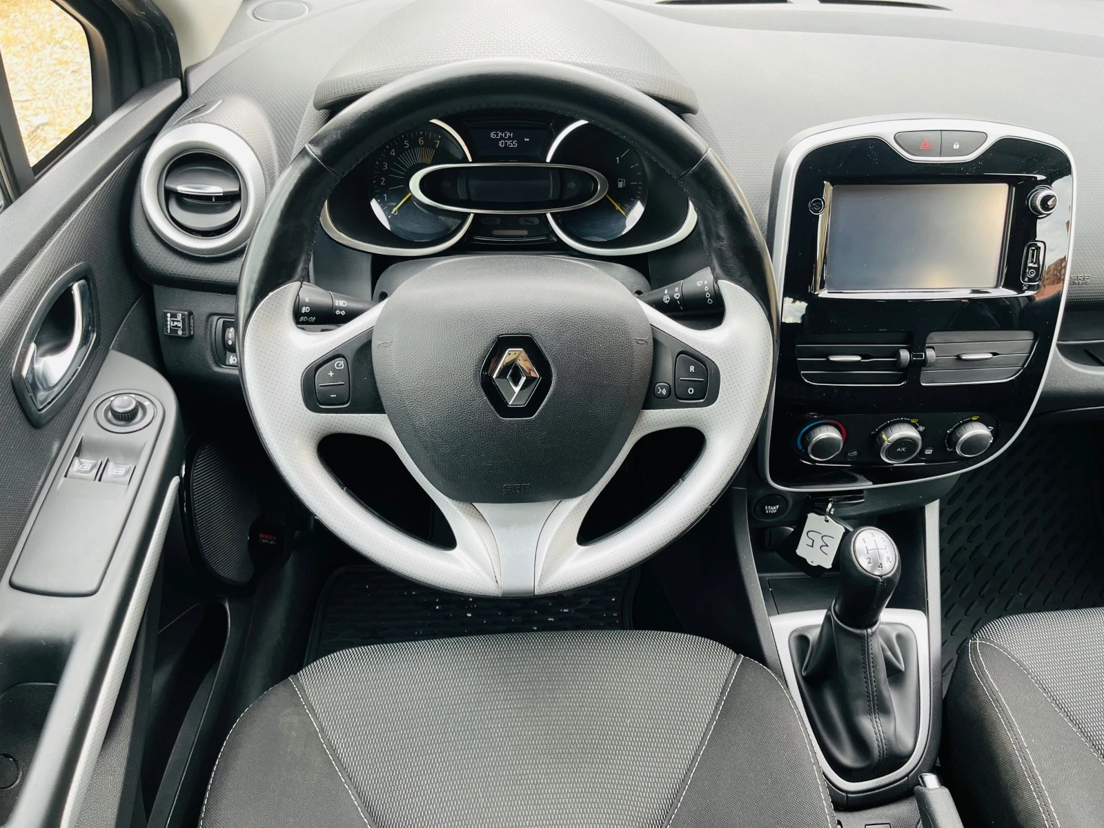 Renault Clio 1.2i BI-FUEL   | Mobile.bg   11