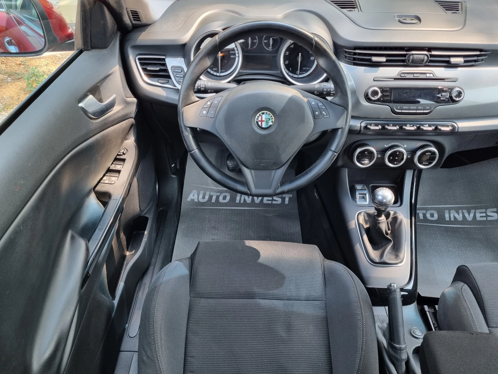 Alfa Romeo Giulietta  A | Mobile.bg   12