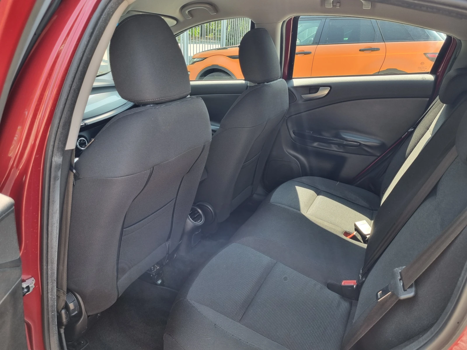 Alfa Romeo Giulietta  A | Mobile.bg   11